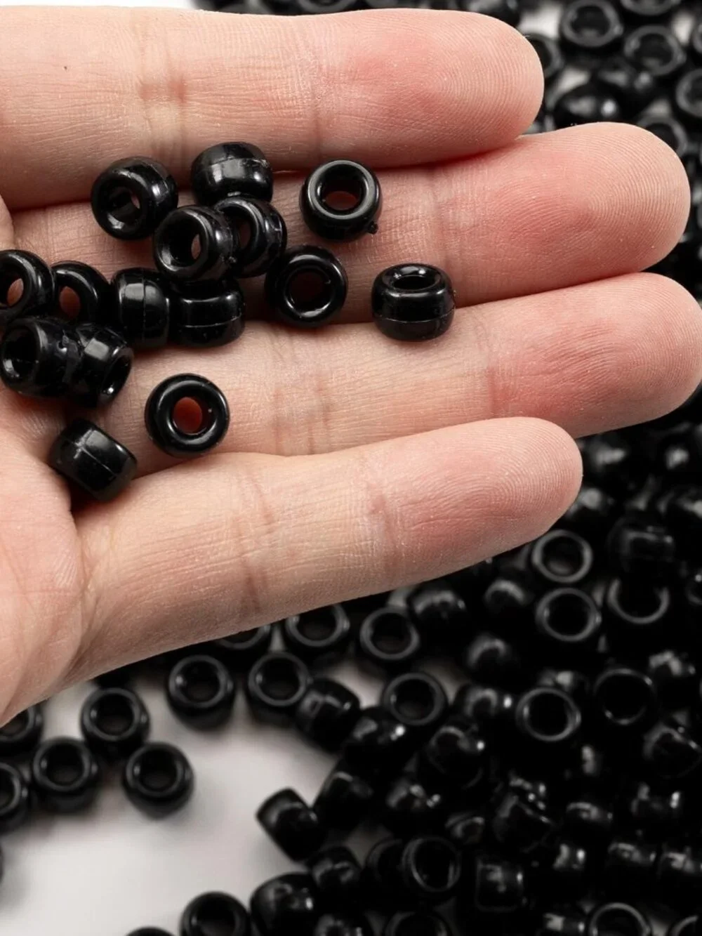Gxueshan 1000 Pcs Acrylic Black Pony Beads 6x9mm Large Hole Pen Hair Kandi Beads